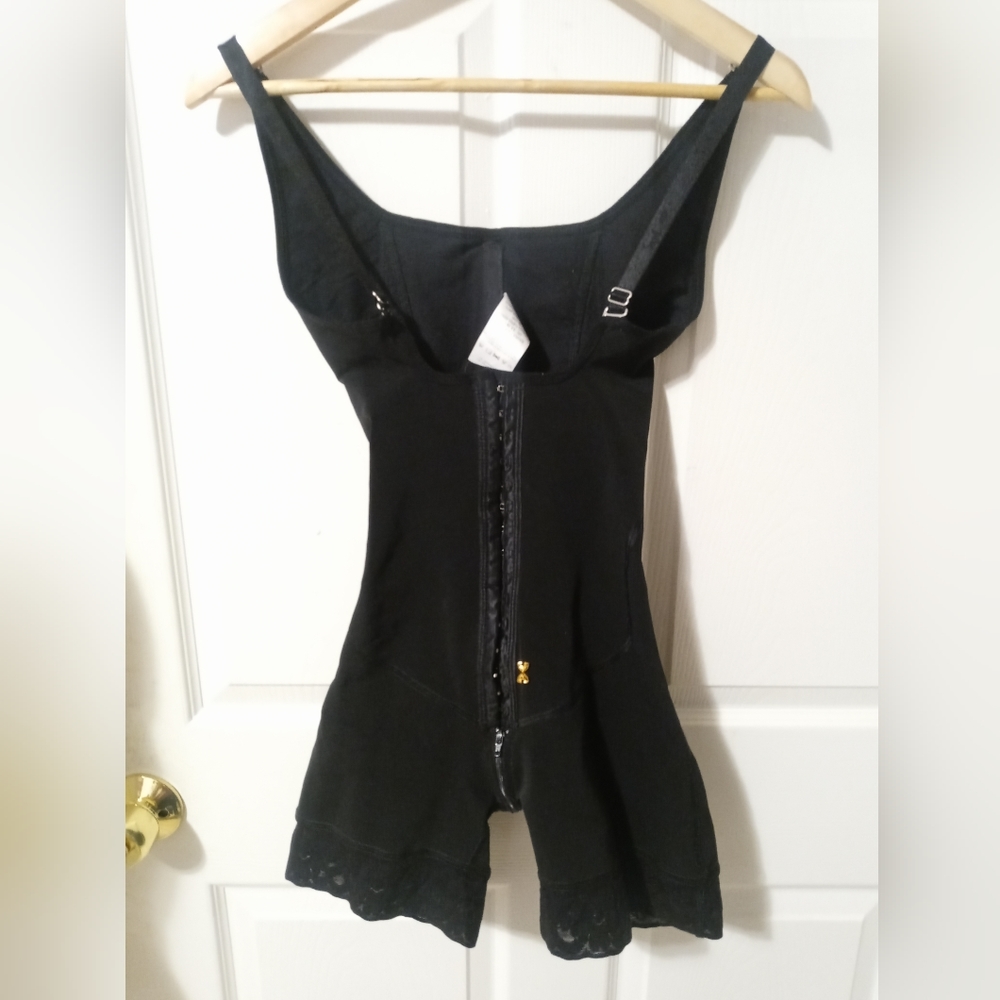 Sol Beauty and Care Hourglass Waist Trainer Shapewear Size S